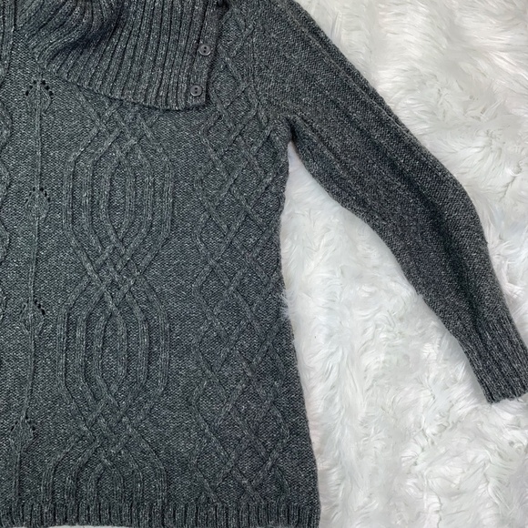 Beatrix Ost Gray turtle neck sweater - Picture 5 of 13